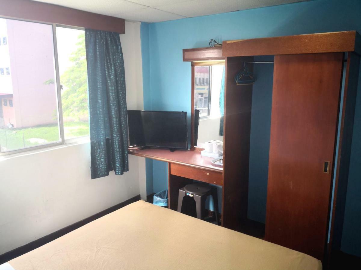 Hotel Seri Kota Satu Кота-Тингги Экстерьер фото